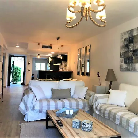 Jasmine Apartament *